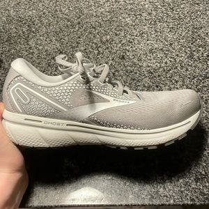 Brooks Ghost 14 size 8